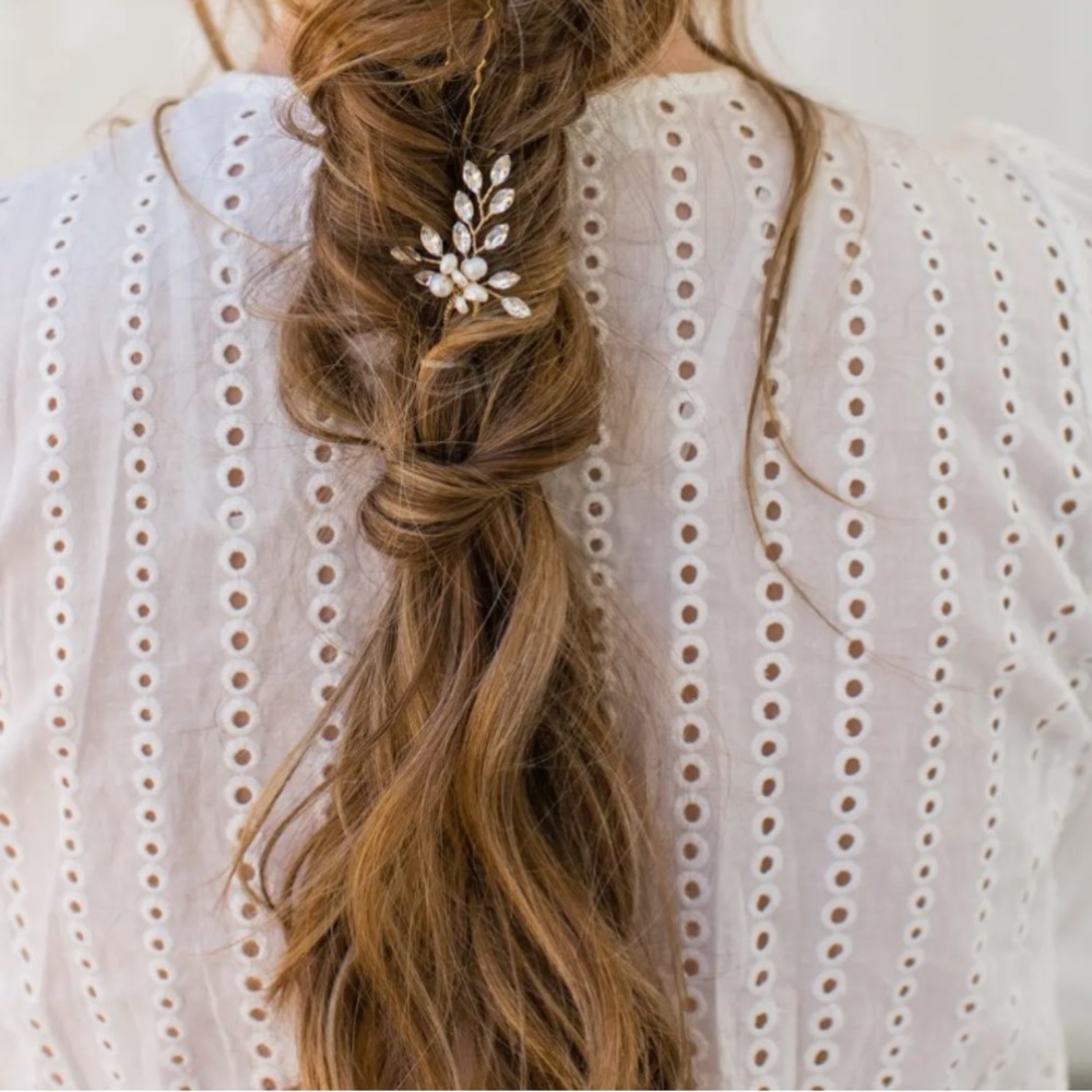 BRIDES & HAIRPINS Agapi Pearl & Crystal Hair Pins